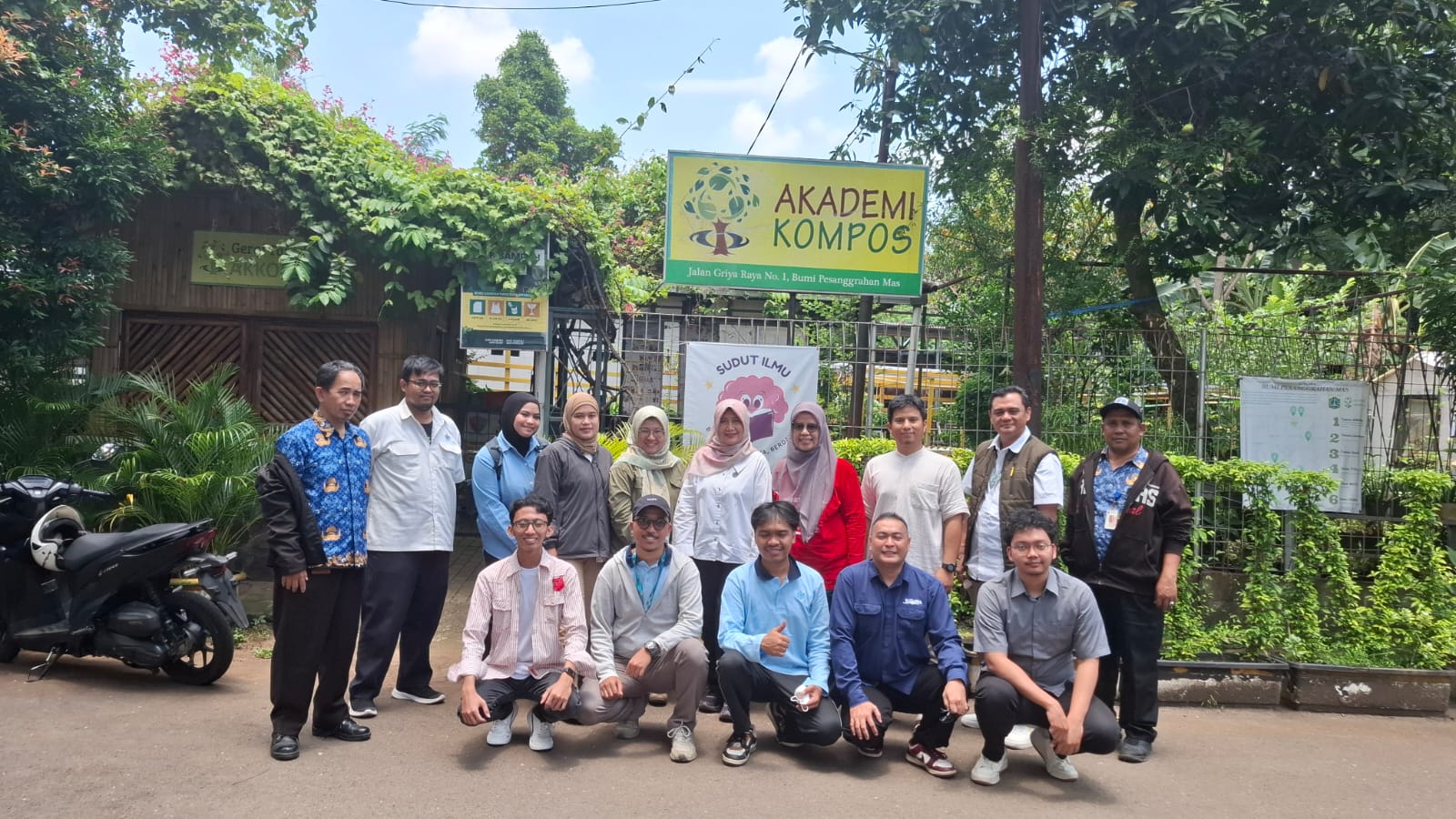  Bank Sampah AKKOM: Dari Relawan ke Profesional